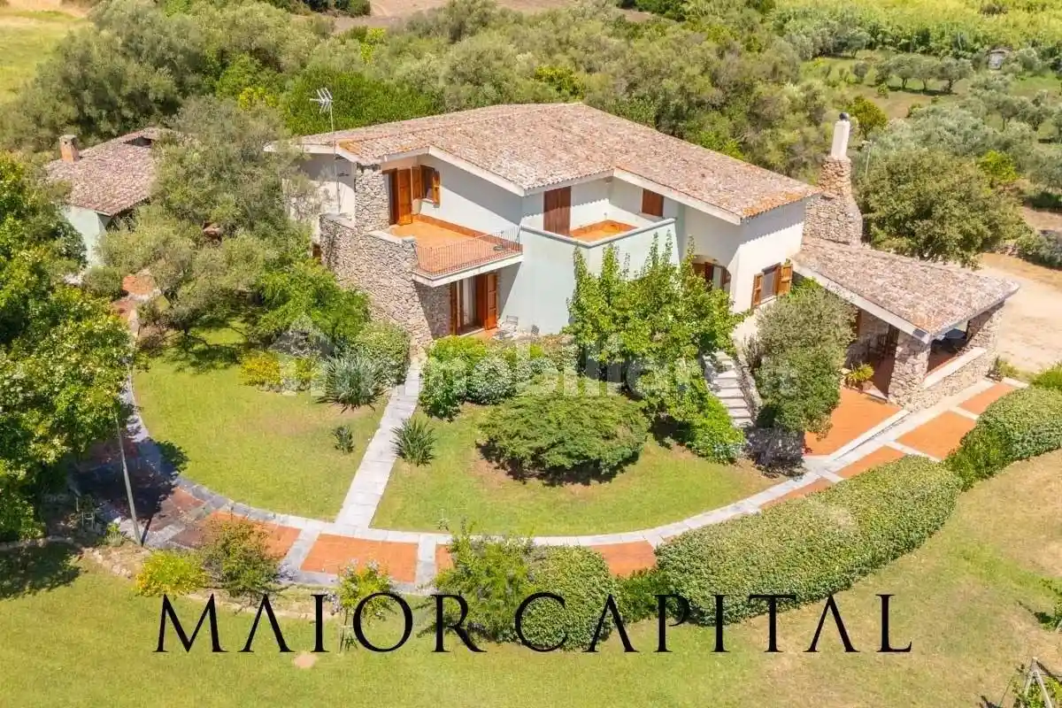 Villa in vendita a Olbia