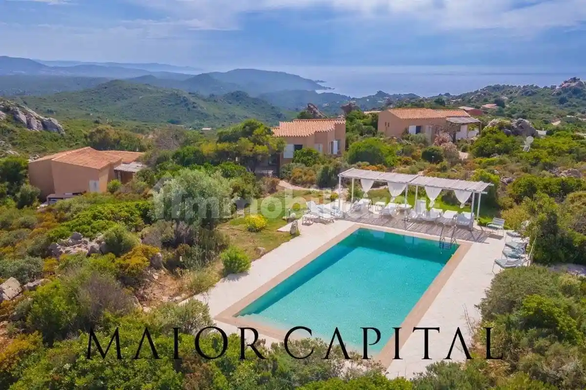 Villa in vendita a Trinità d'Agultu e Vignola