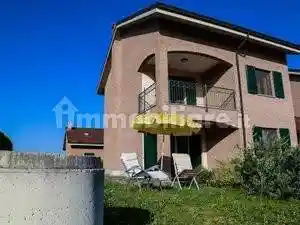Villa in affitto a Asti