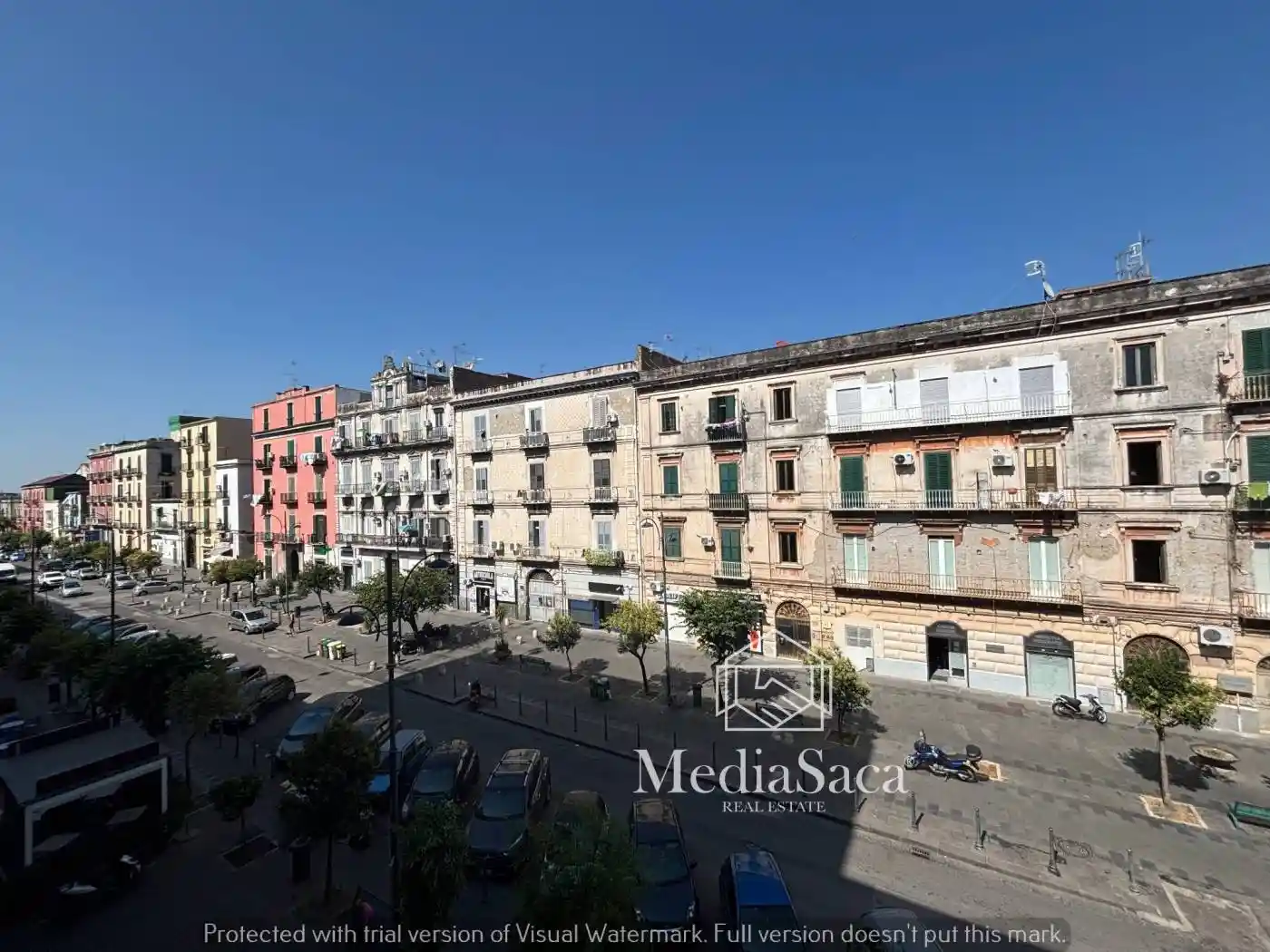 Appartamento in vendita a Napoli