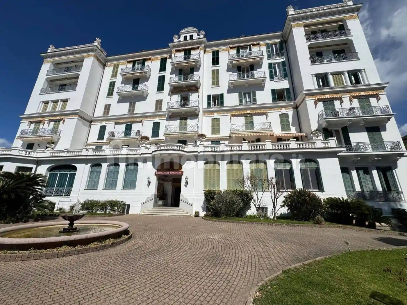 Appartamento in vendita a Bordighera