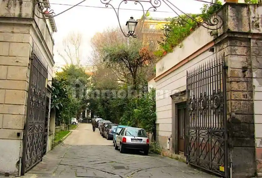 Appartamento in affitto a Napoli