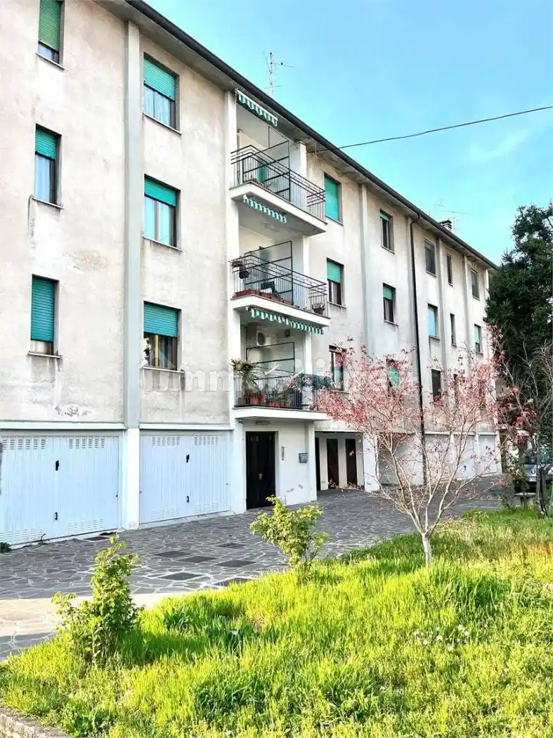 Appartamento in vendita a Limbiate