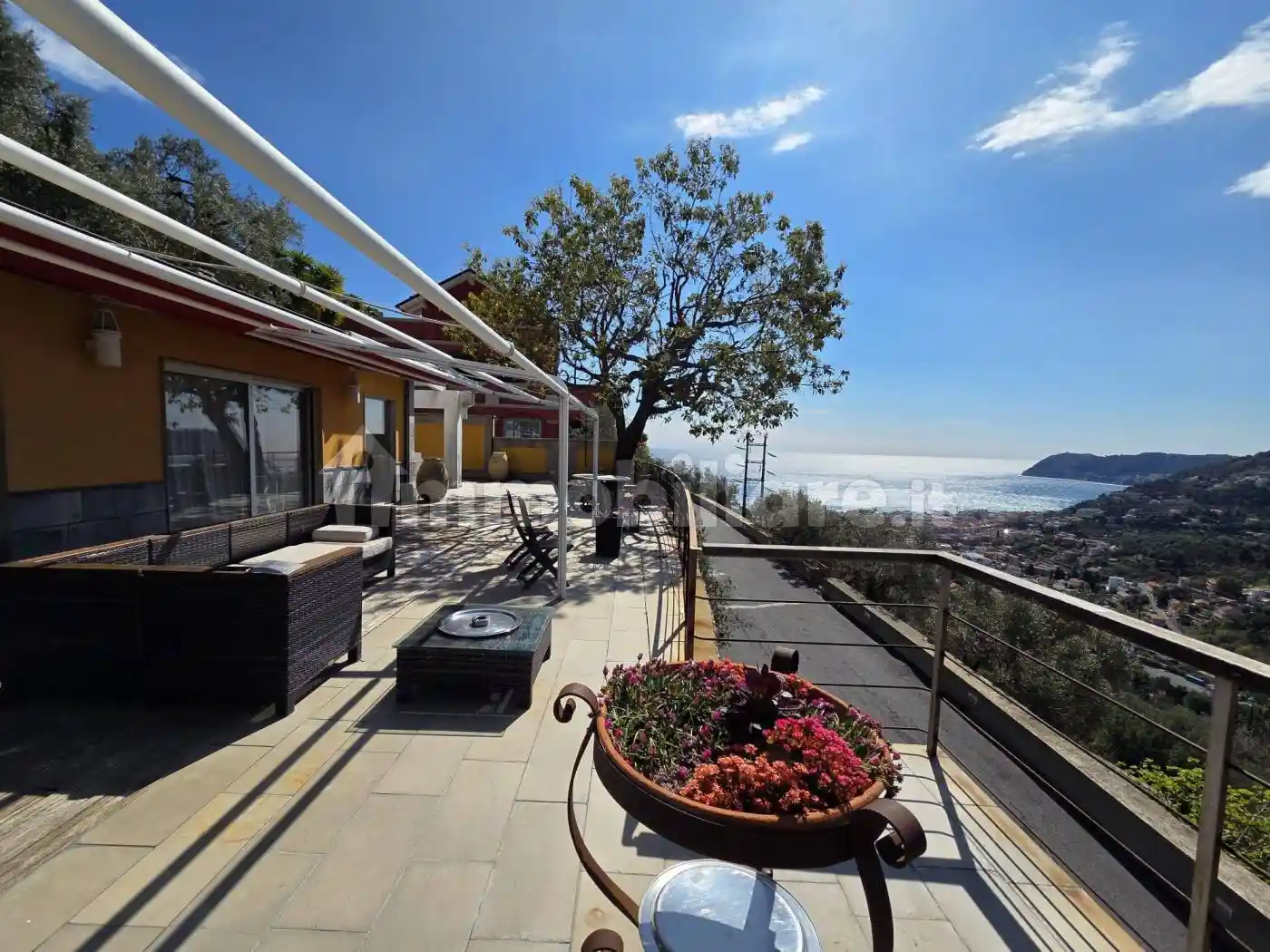 Villa in vendita a Alassio