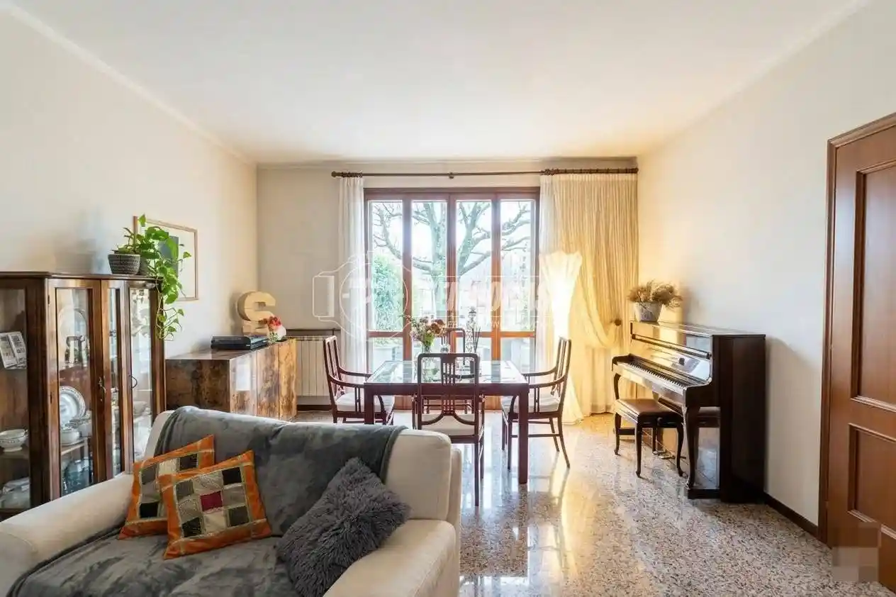 Casa indipendente in vendita a Castelnuovo Rangone