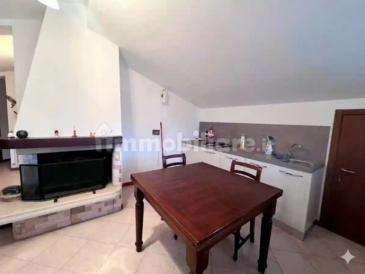 Casa indipendente - foto 2