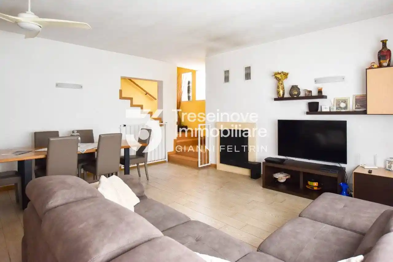 Villa in vendita a Paese