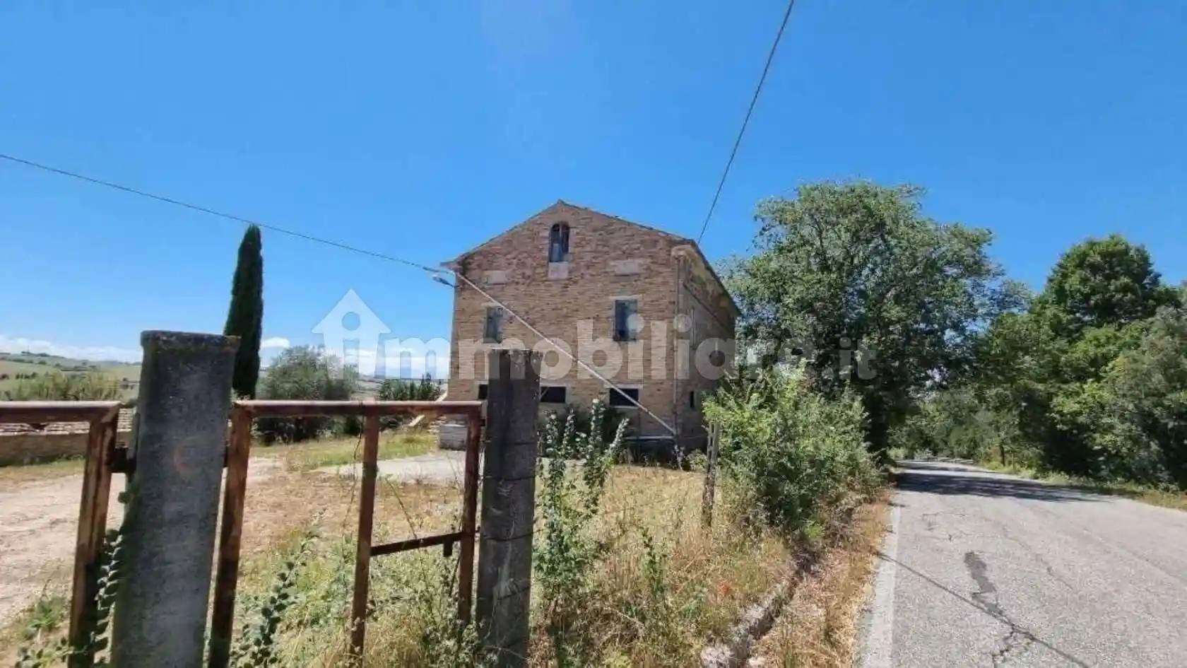 Rustico - Casale in vendita a Monte Urano