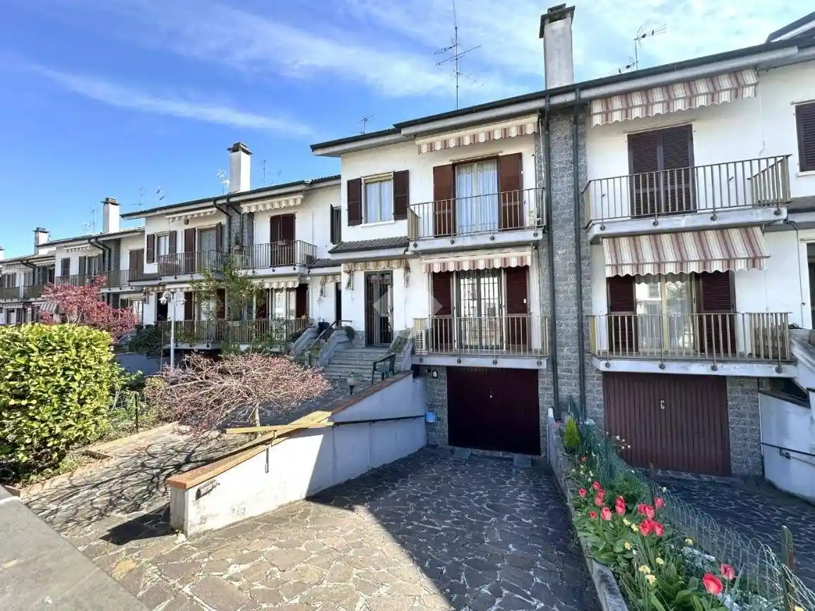 Villetta a schiera in vendita a Paullo