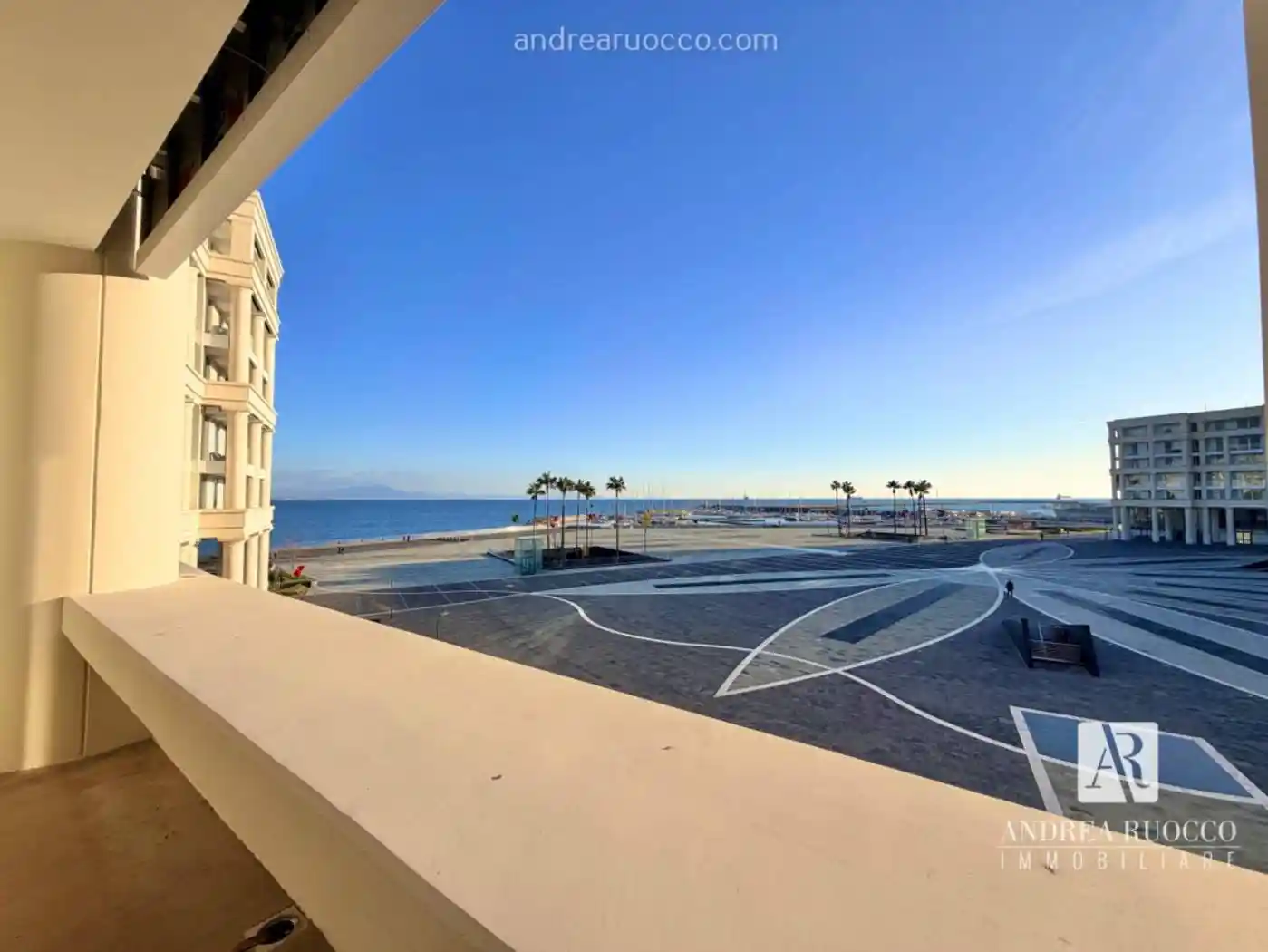 Palazzo - Edificio in affitto a Salerno