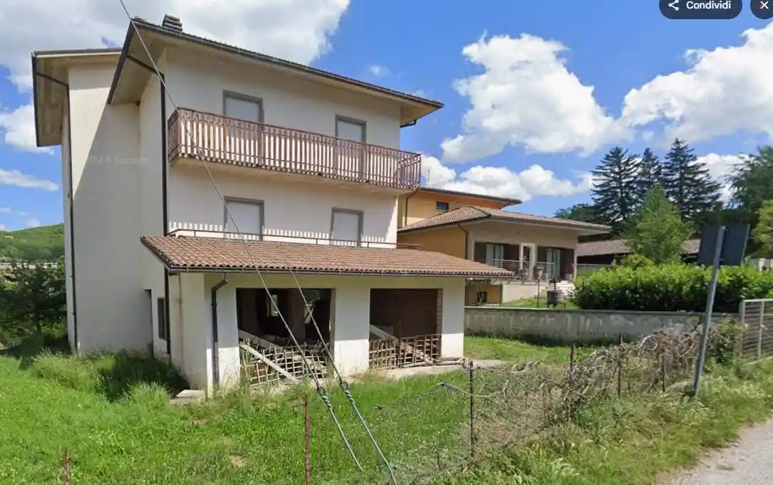 Villa in vendita a Tornimparte