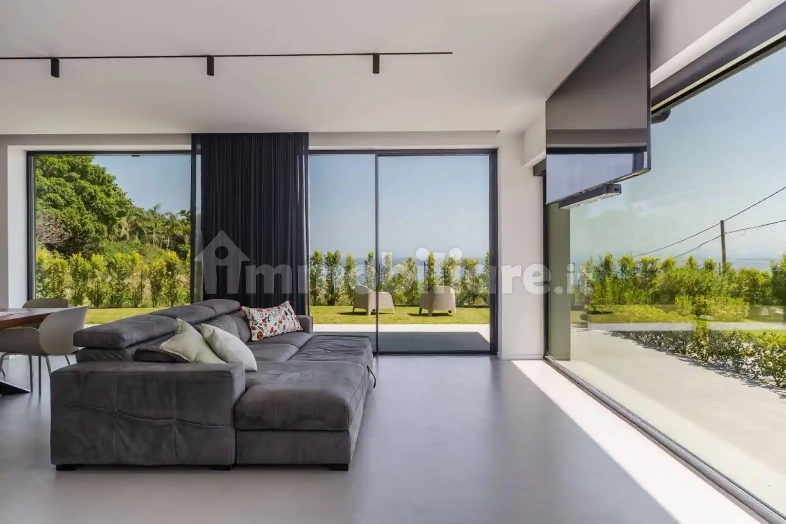 Villa in vendita a Aci Castello