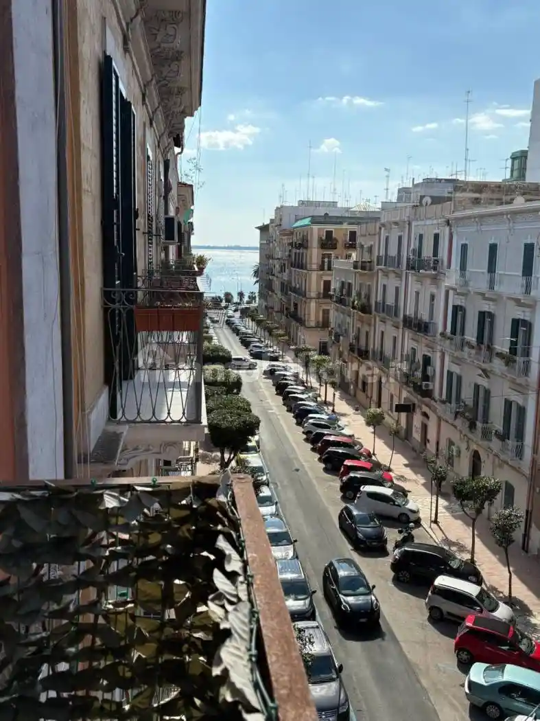 Palazzo - Edificio in vendita a Taranto