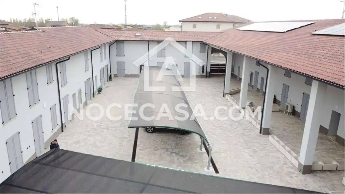 Appartamento in vendita a Castrezzato