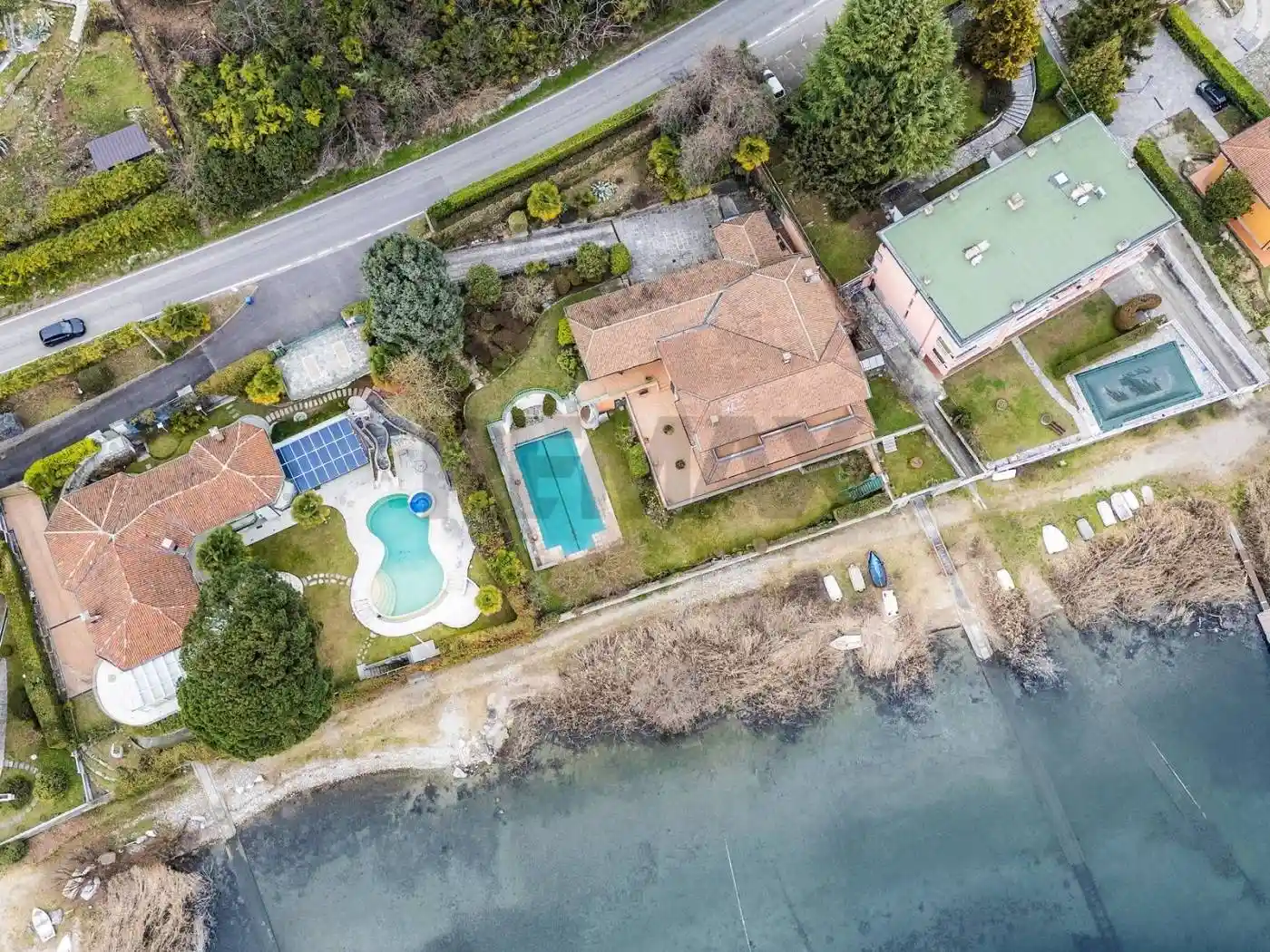 Villa in vendita a Monvalle