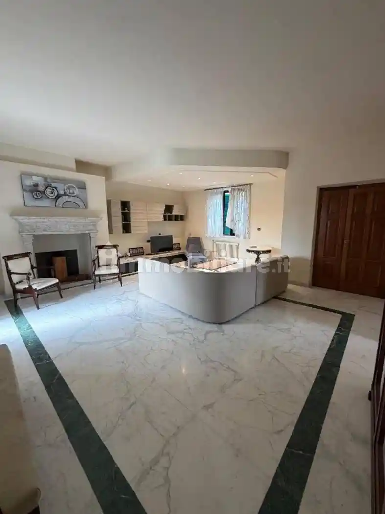 Appartamento in vendita a Sarzana