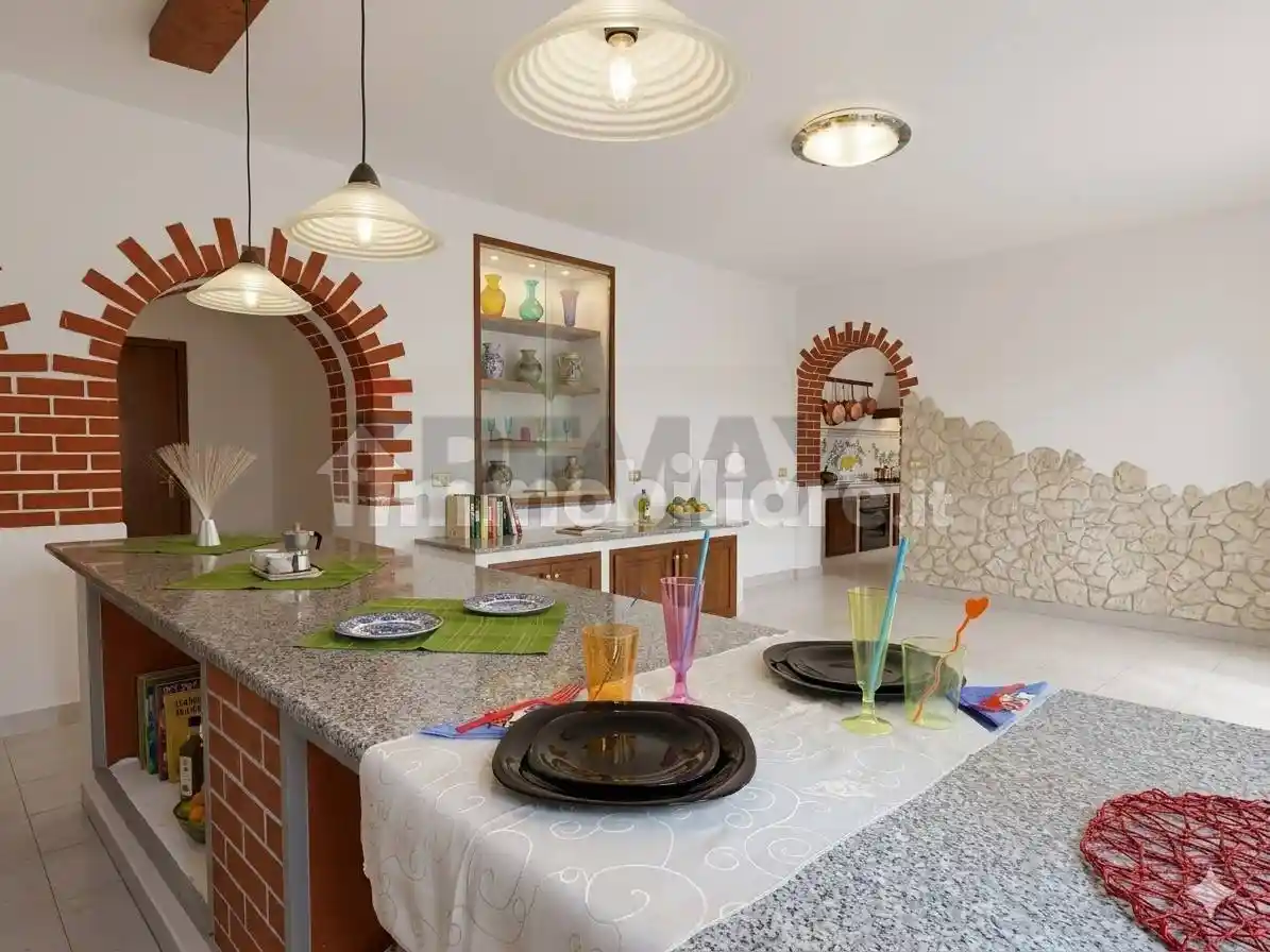 Casa indipendente in vendita a Pombia