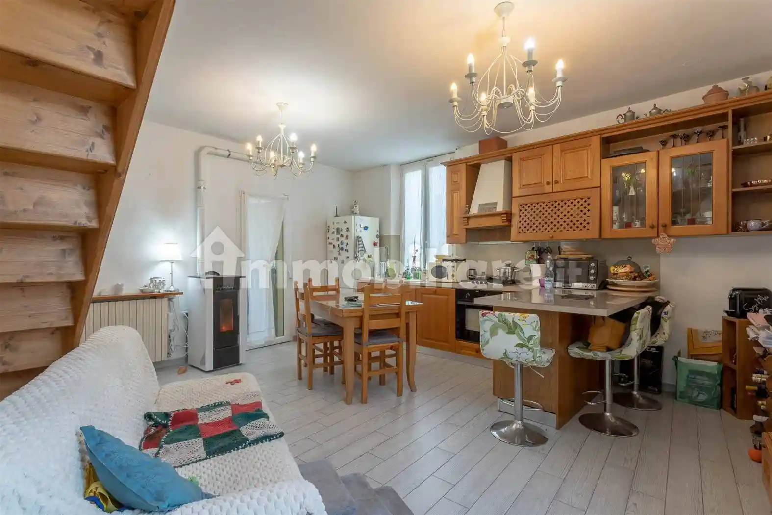 Casa indipendente in vendita a Campi Bisenzio