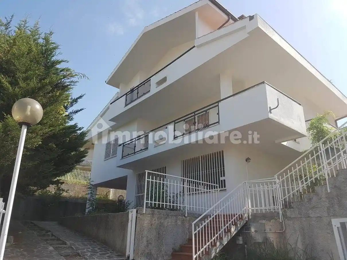 Villa in vendita a Mendicino