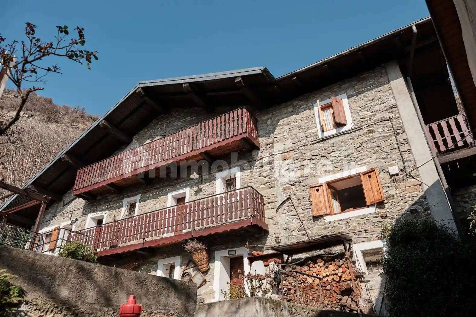 Casa indipendente in vendita a Donnas