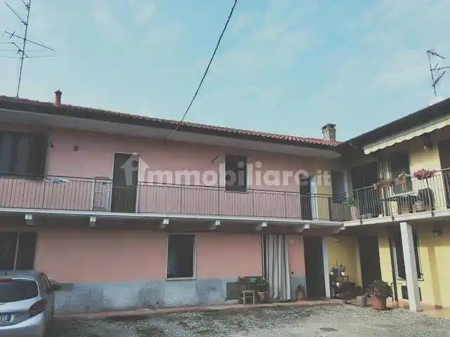 Appartamento in vendita a Cardano al Campo