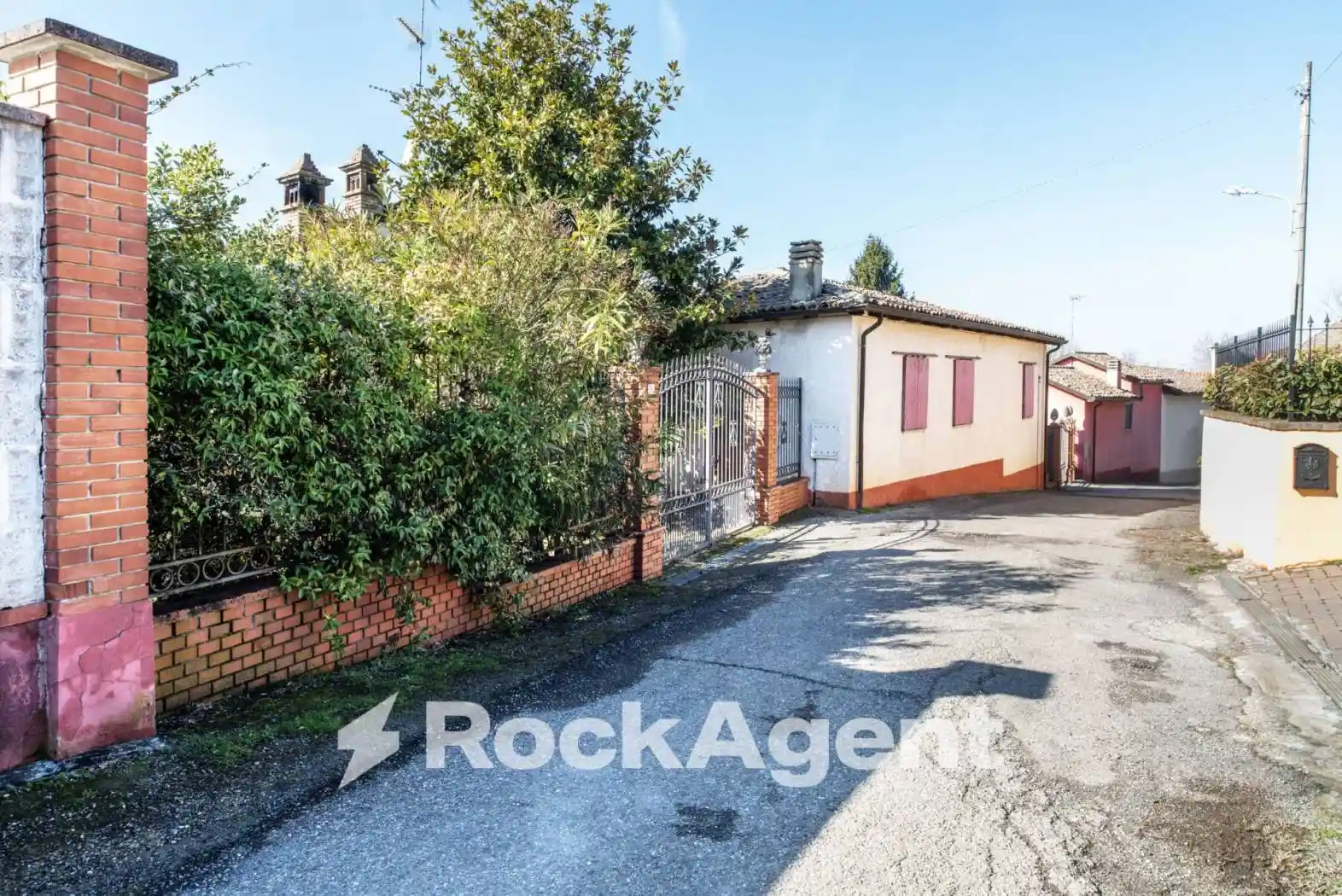 Villa in vendita a Godiasco Salice Terme