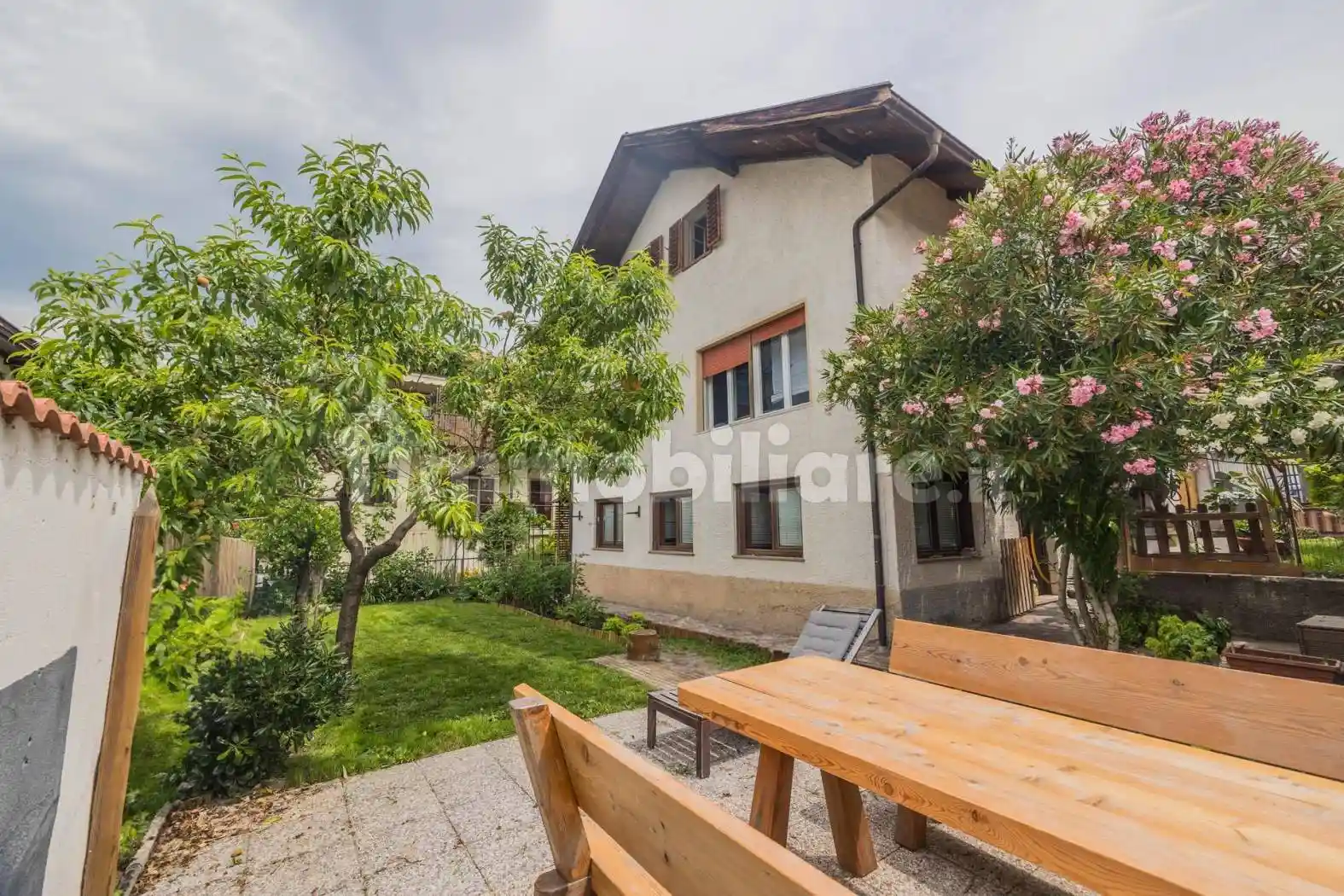 Villa in vendita a Ora