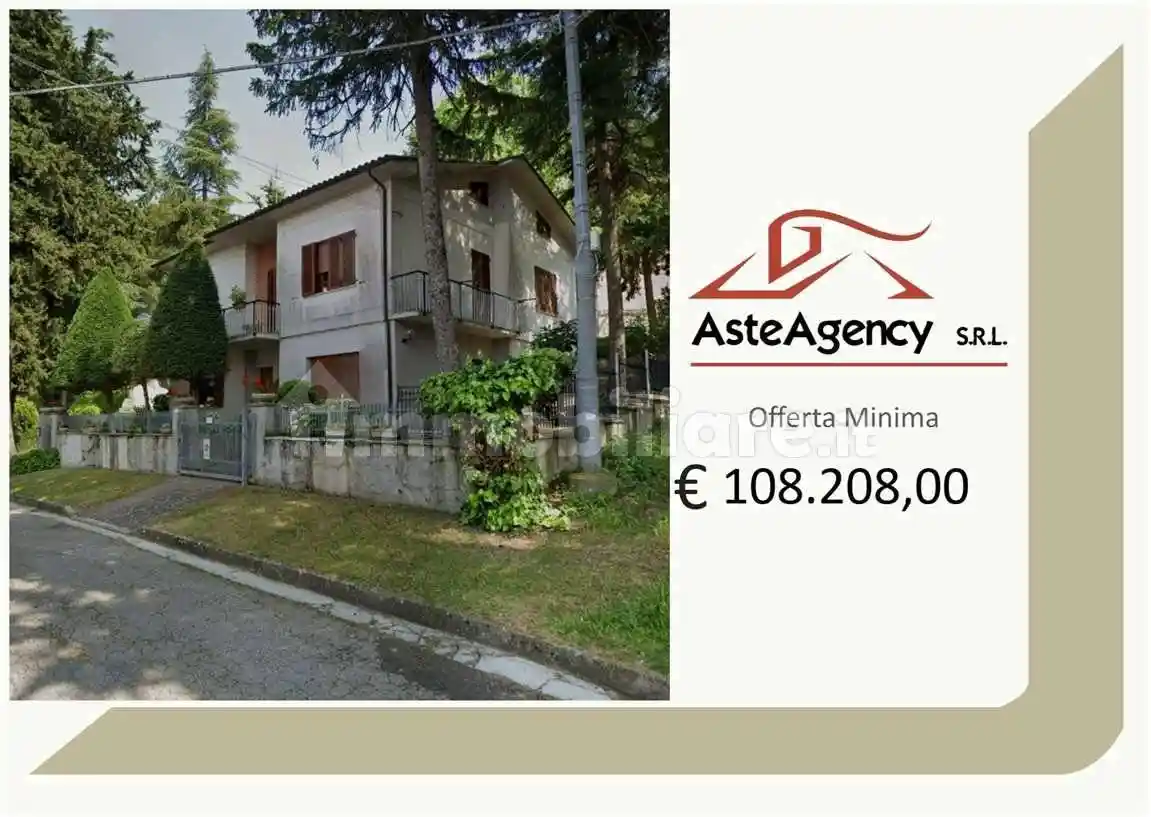 Villa in vendita a Montecarotto