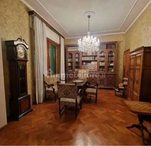 Villa in vendita a Montecatini-Terme