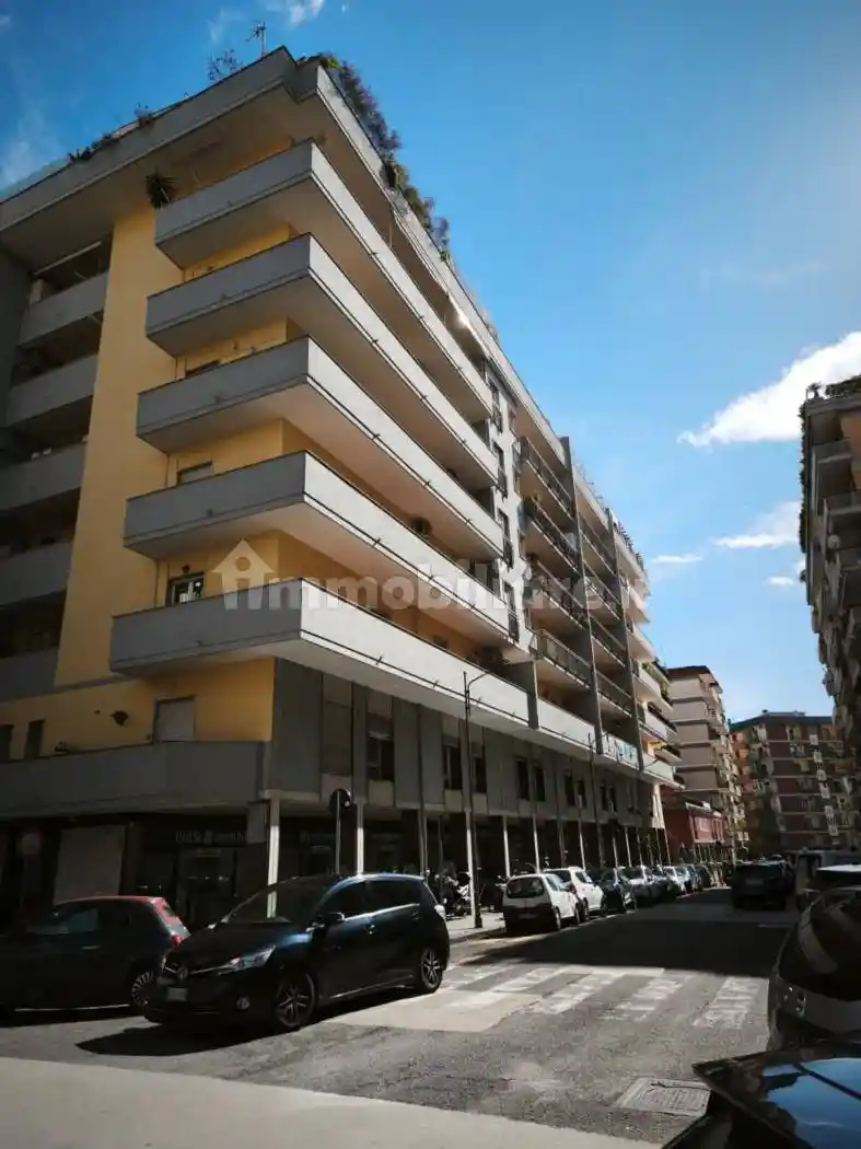 Appartamento in affitto a Napoli