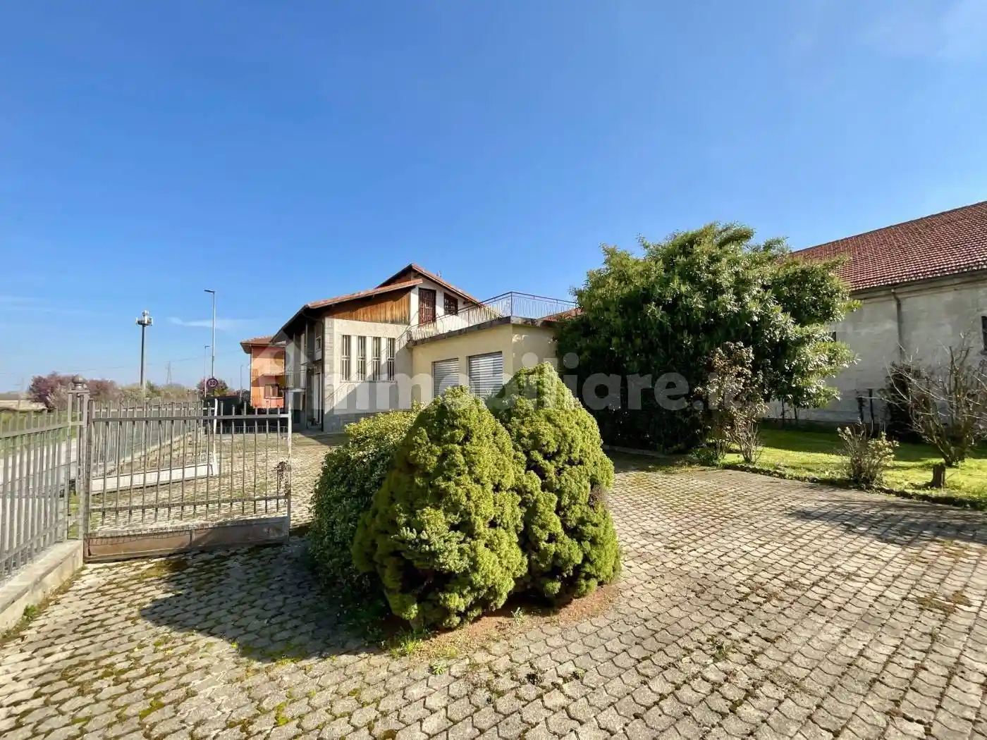 Villa in vendita a Busca
