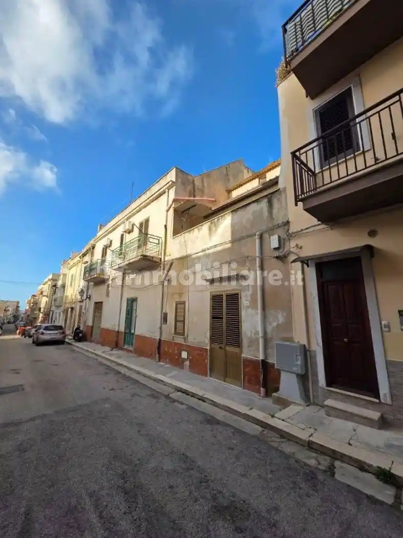 Casa indipendente in vendita a Terrasini