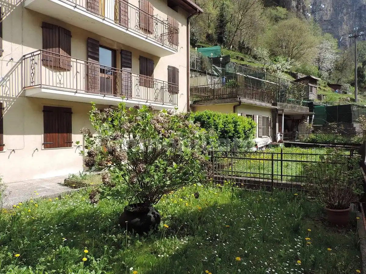 Appartamento in vendita a Valbrenta