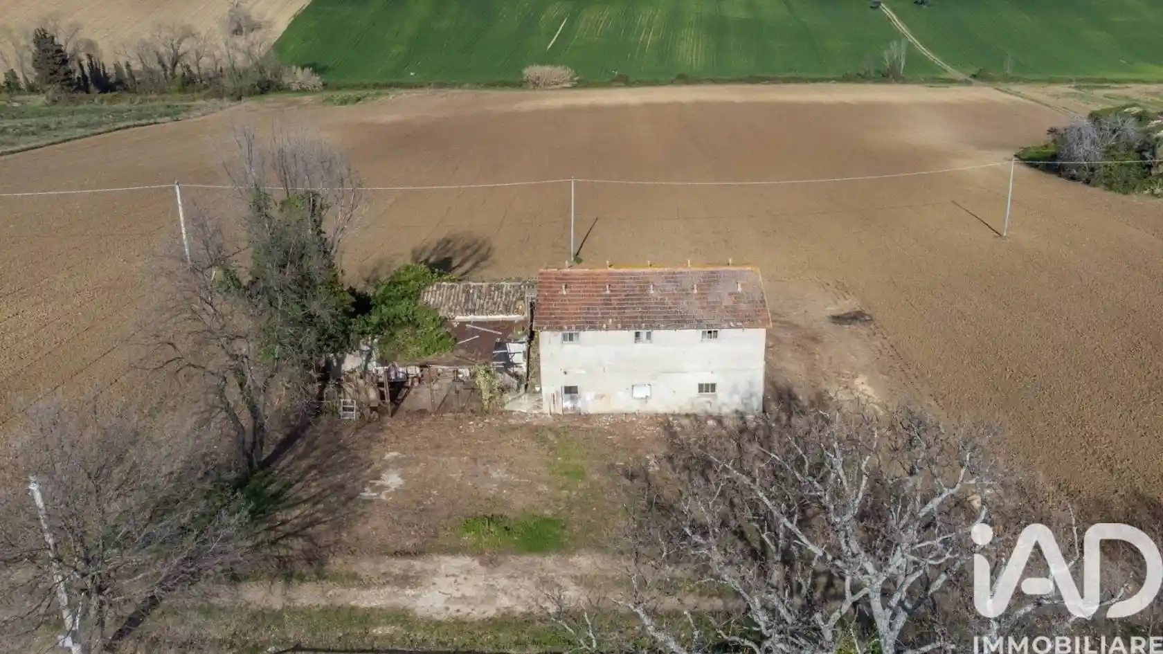 Rustico - Casale in vendita a Macerata