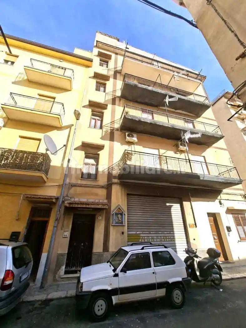 Appartamento in vendita a Palermo