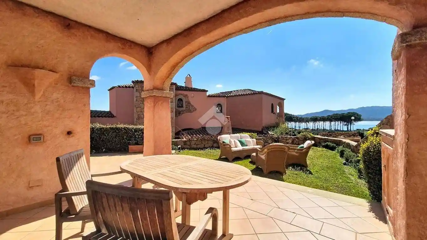 Villetta a schiera in vendita a Arzachena