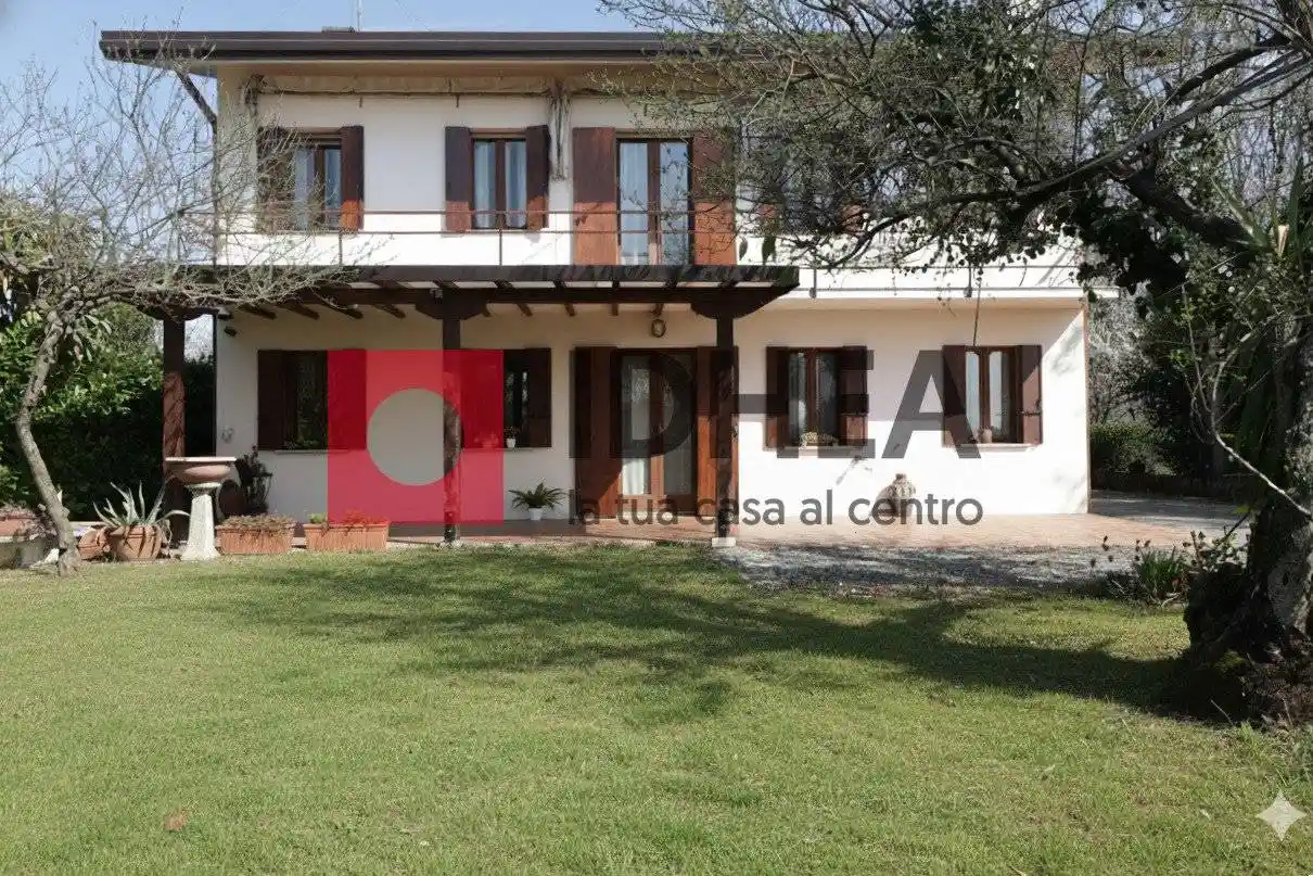 Casa indipendente in vendita a Maserada sul Piave