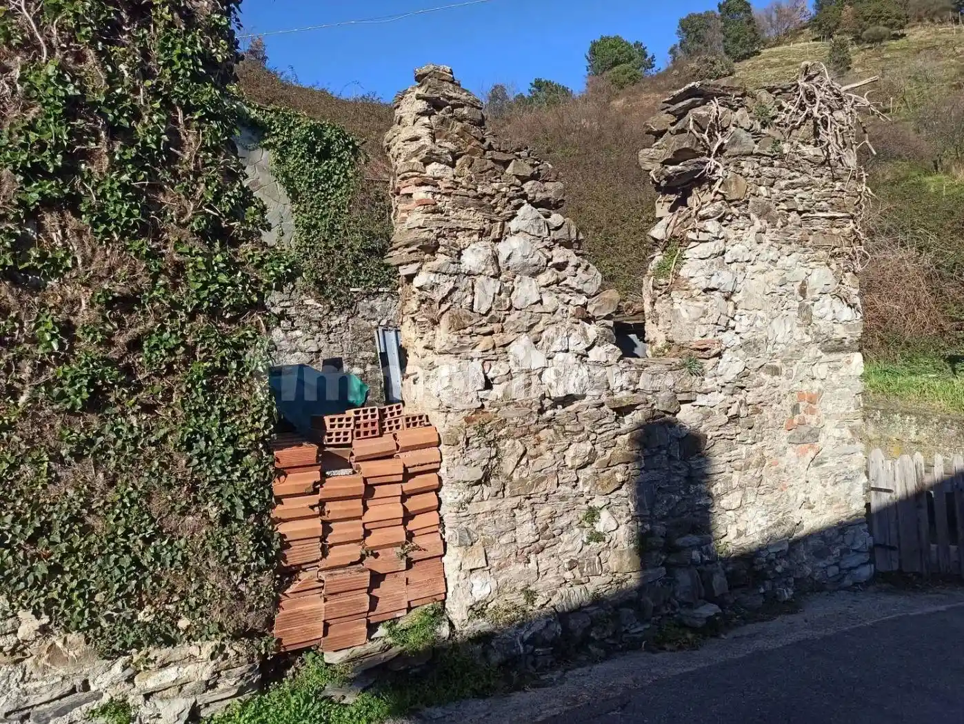 Rustico - Casale in vendita a Castiglione Chiavarese