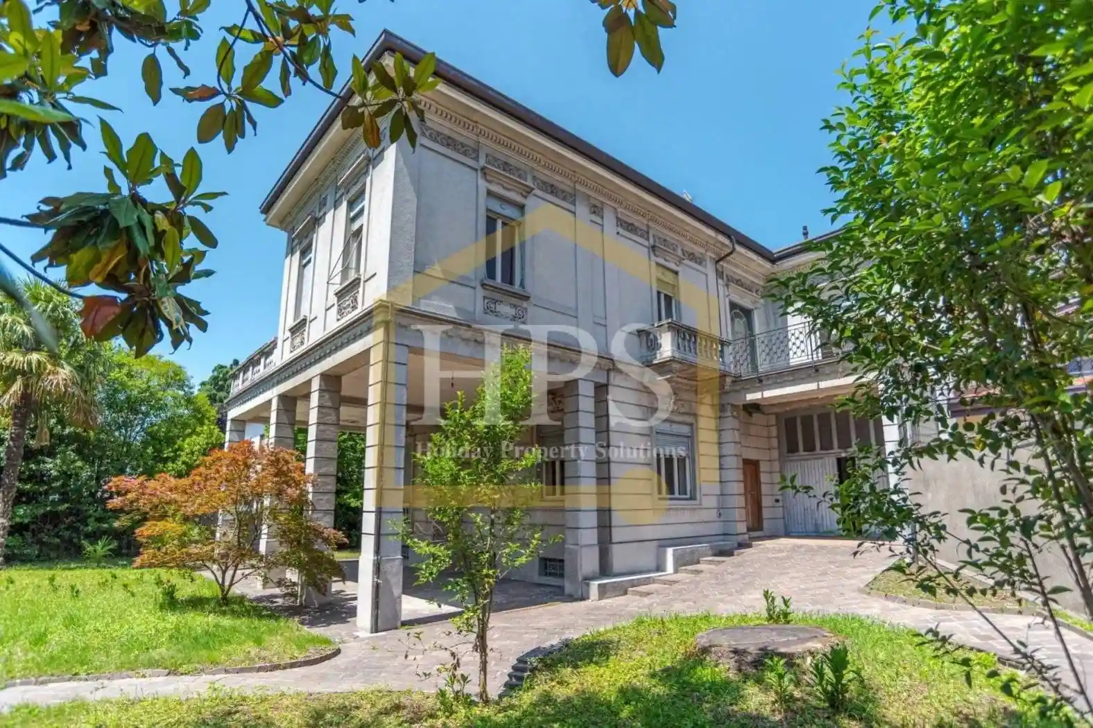 Villa in vendita a Como