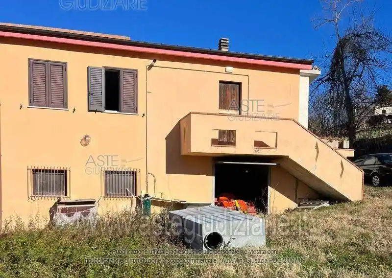 Appartamento in vendita a Arsita