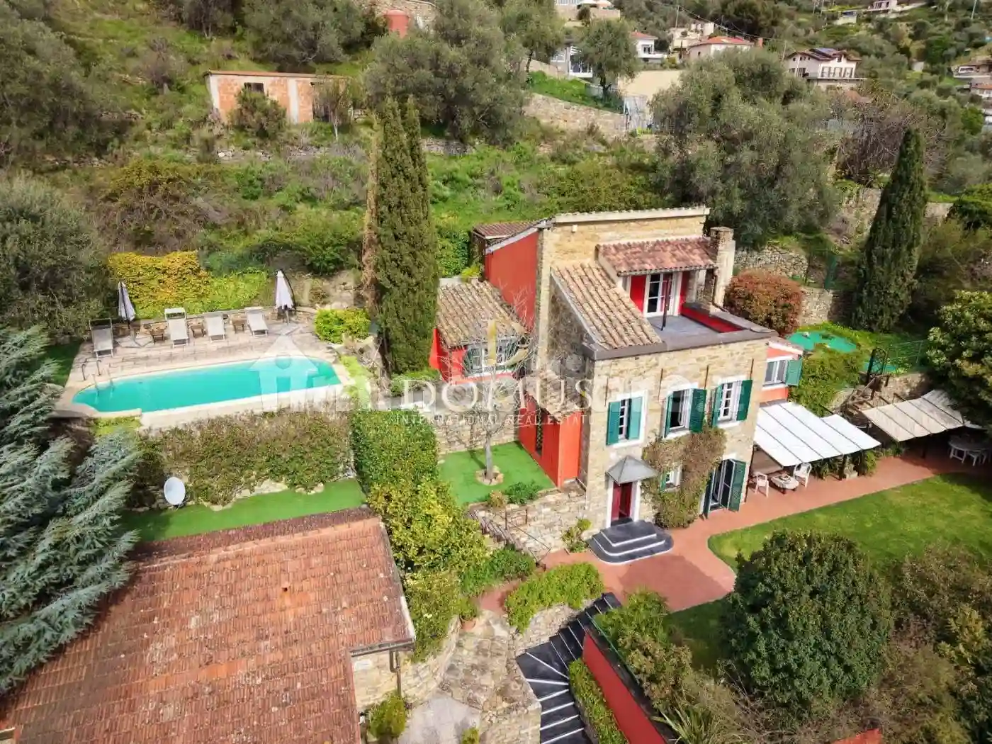 Villa - foto 2