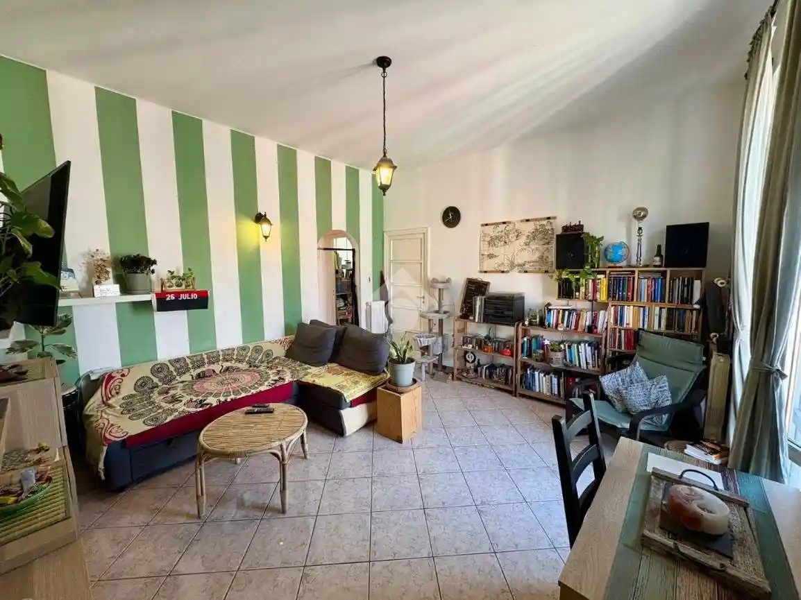 Appartamento in vendita a Genova