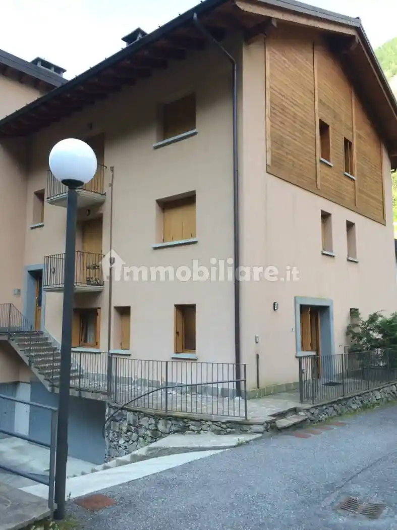 Appartamento in vendita a Branzi