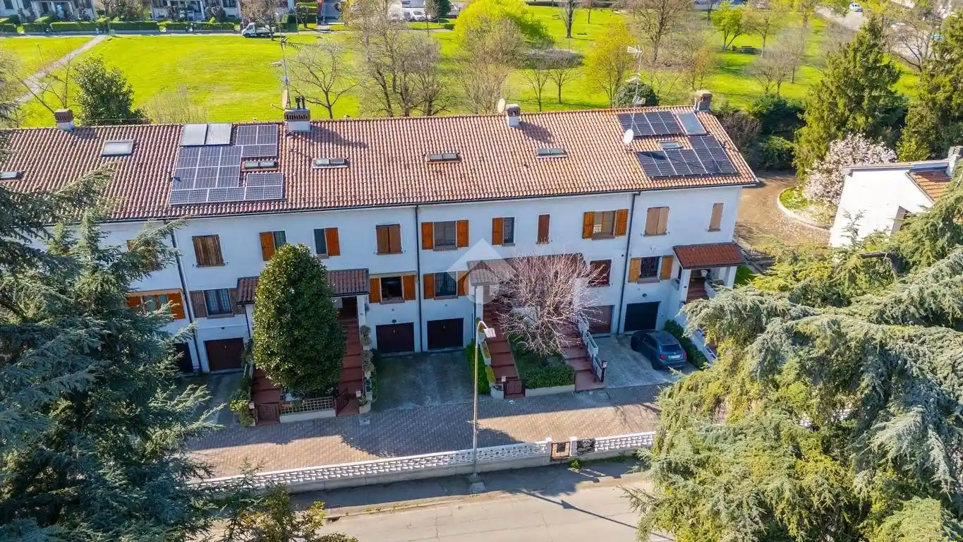 Villetta a schiera in vendita a Sant'Ilario d'Enza