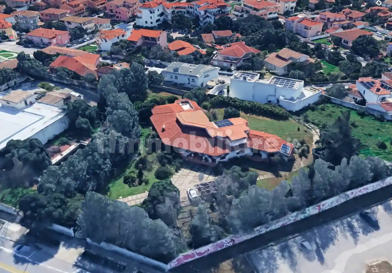 Palazzo - Edificio in vendita a Olbia