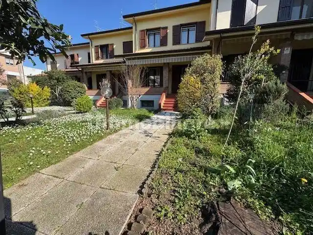 Villetta a schiera in vendita a Reggio Emilia