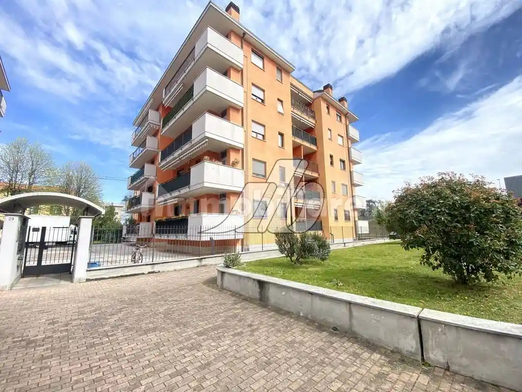 Appartamento in vendita a Cormano