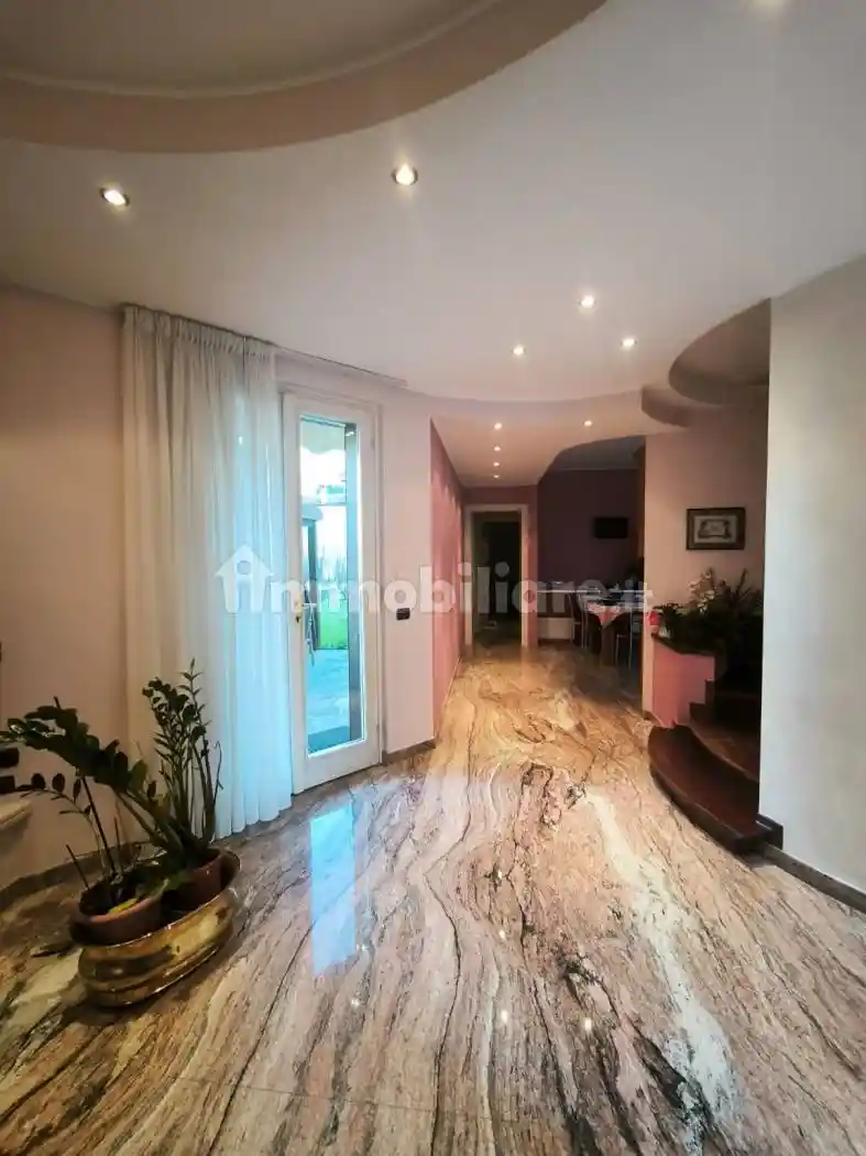 Villa in vendita a Casazza