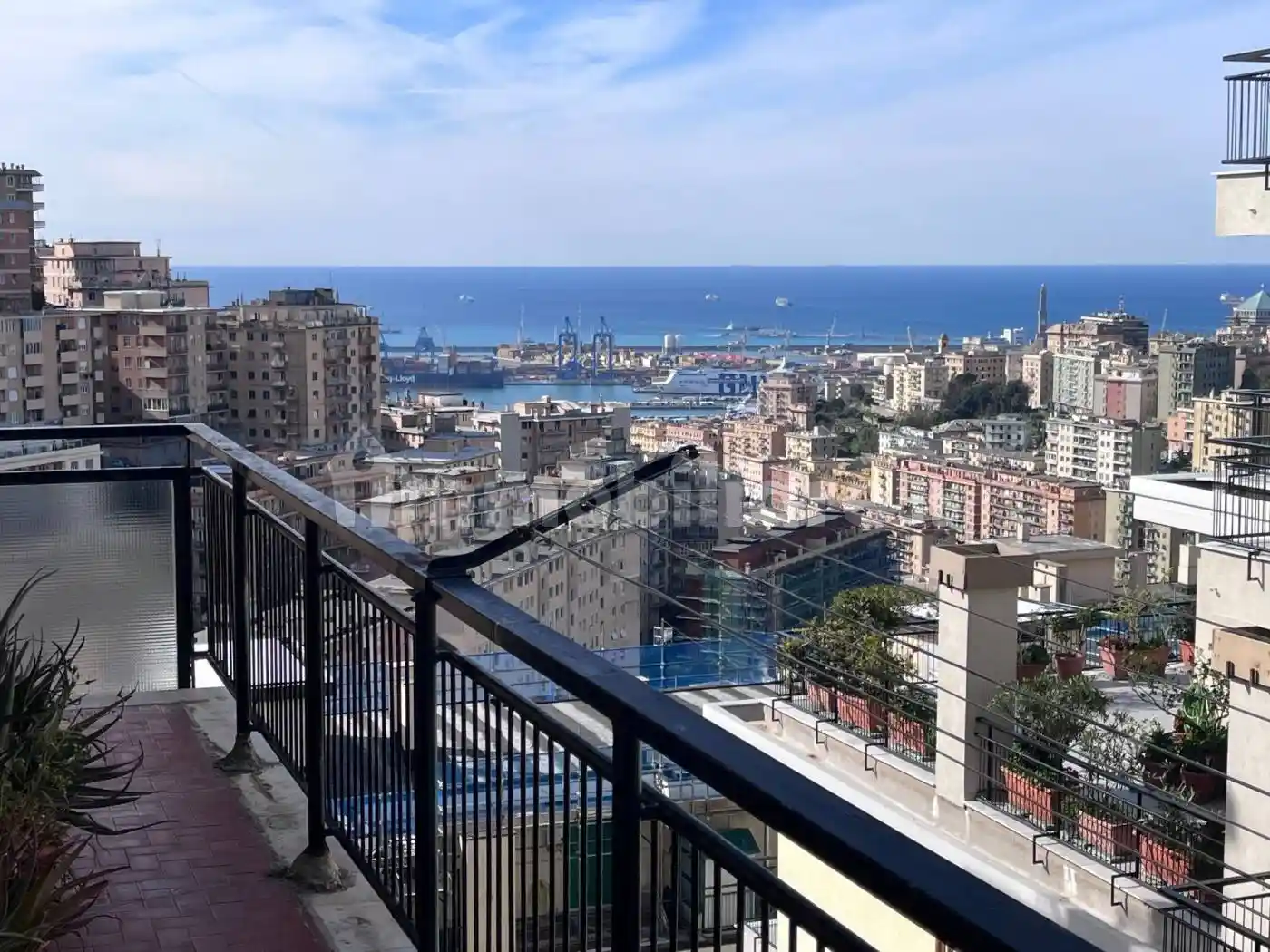 Appartamento in vendita a Genova