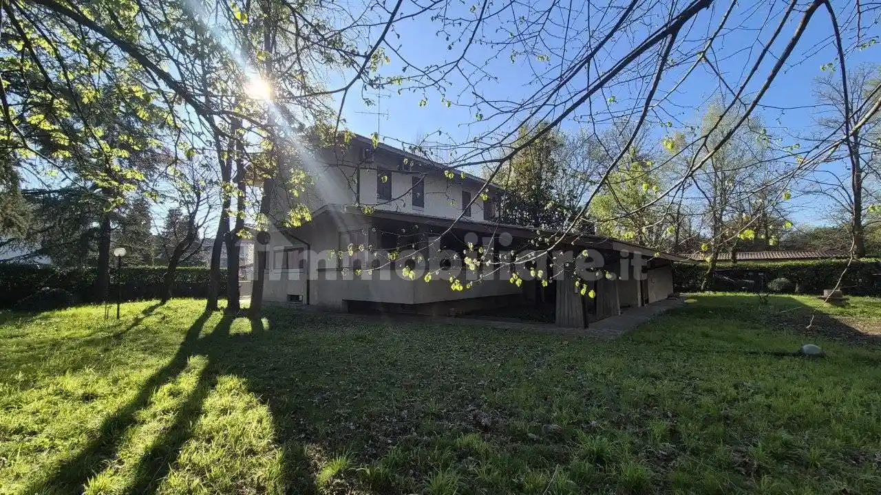 Villa in affitto a Modena